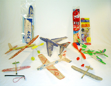 Balsa wood cheap toy airplane